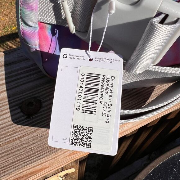 Lululemon Everywhere Belt Bag 1L Unisex Prism OS - Picture 4 of 8